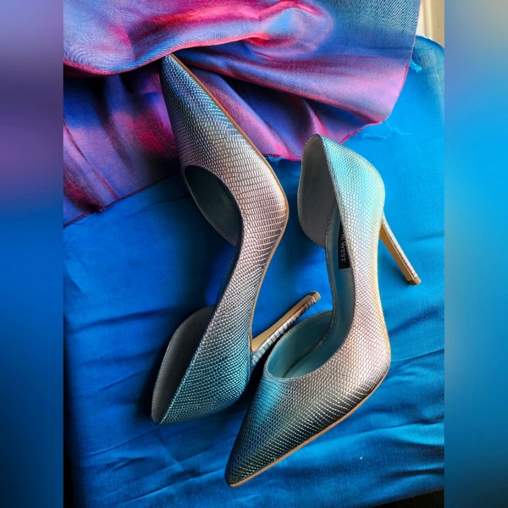 Nine West Blue and Pink Metallic Textured Heels